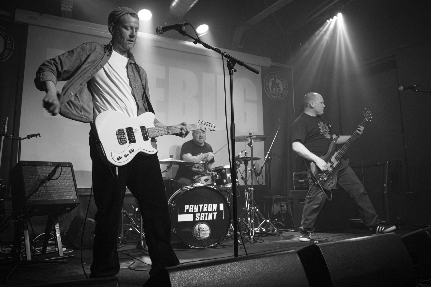 Paytron Saint live